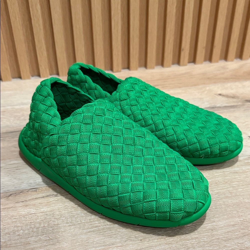 Bottega Veneta Green Intrecciato Quilted Slip-On Loafers - Picture 12 of 13